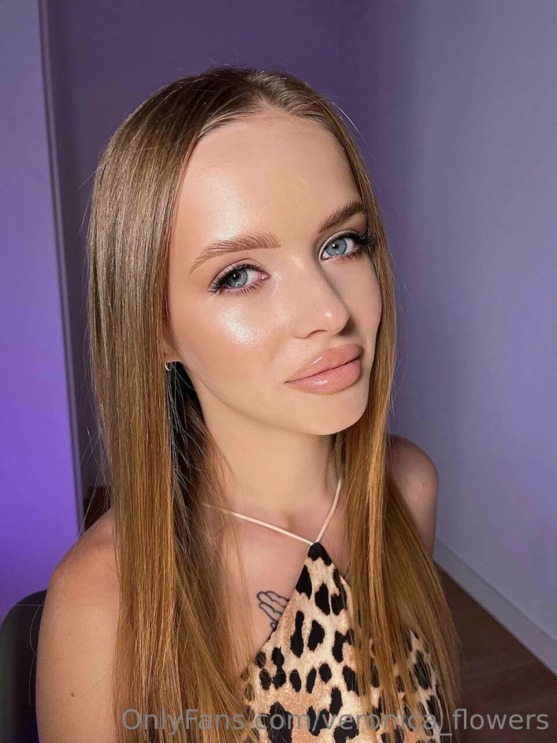 I have chameleon eyes their color changes with the weather and my mood 