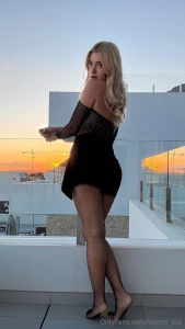 Golden hour a soft breeze and a touch of sparkle just me the sunset