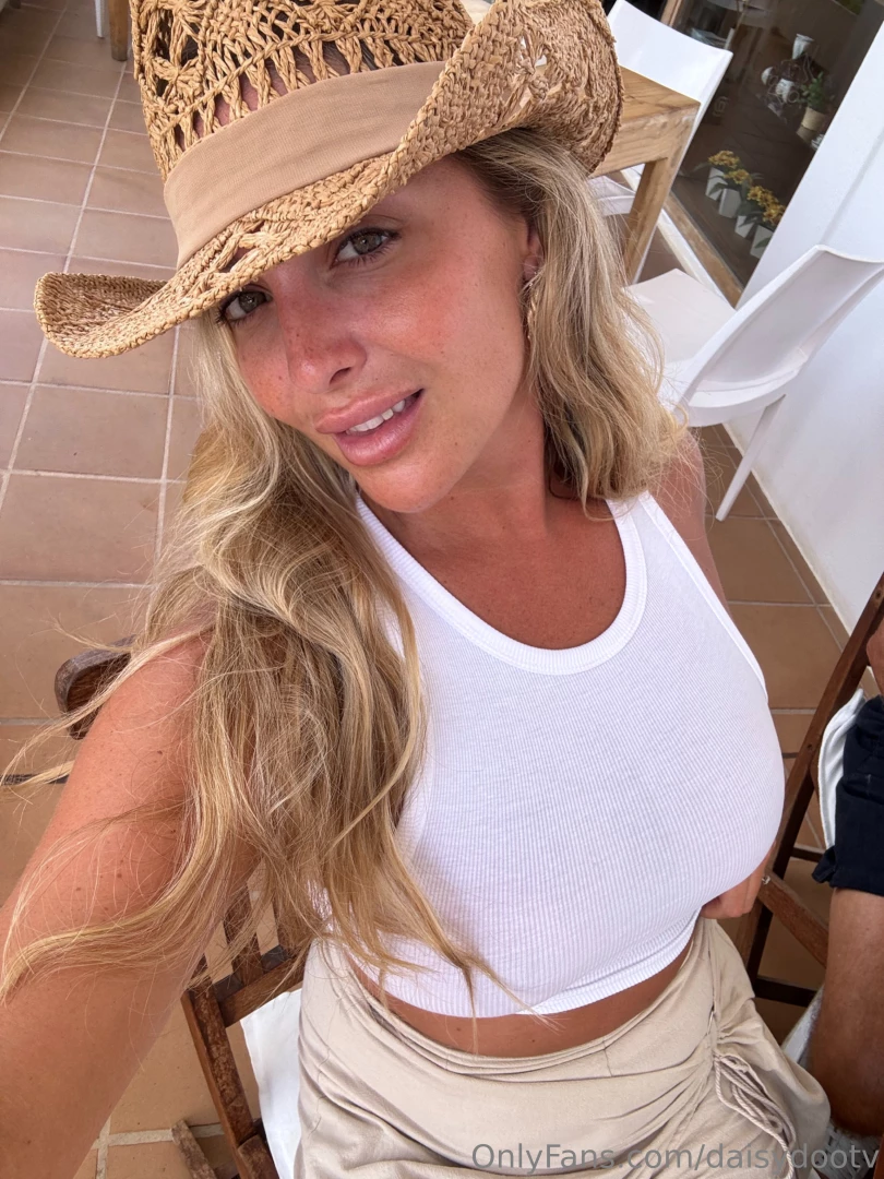 Who likes my new hat x main page daisydooxx part 1 