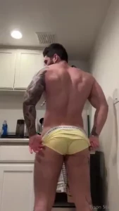 Pov you re watching me eat at 1 and in my underwear and tittie suckers