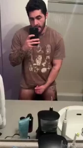 Context my favorite top got me insanely horny the other day sending me part 1