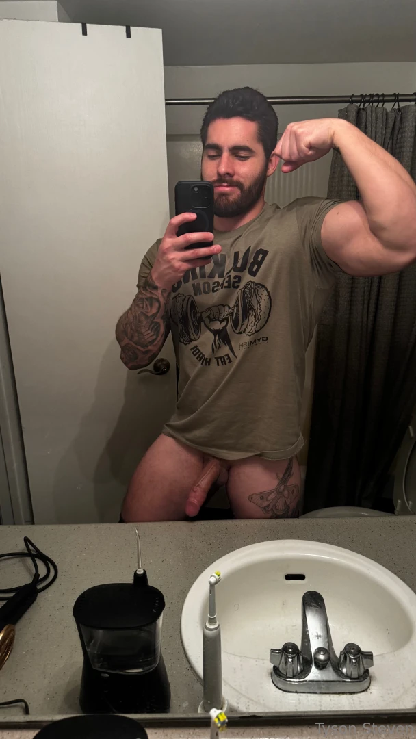 My thiccness turns me on part 2 