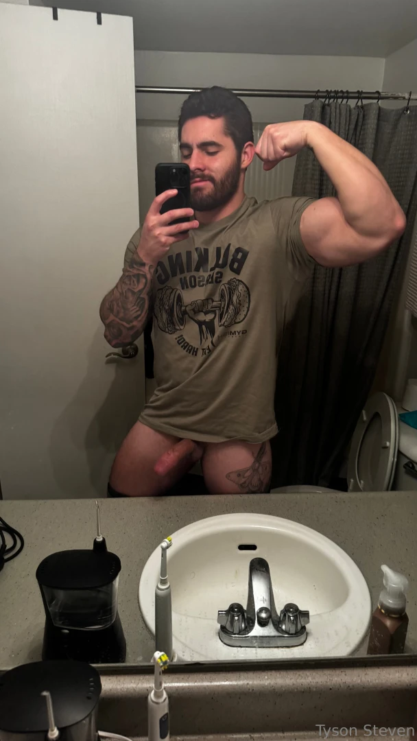 My thiccness turns me on part 1 
