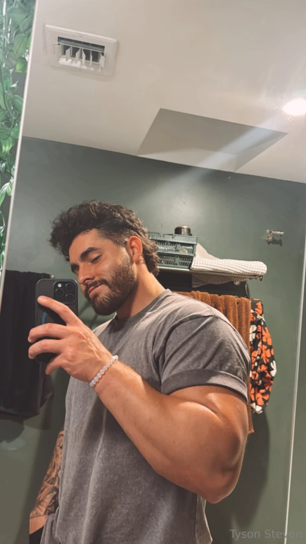 Need to fuck soon i ve been going crazy and can t satisfy myself 