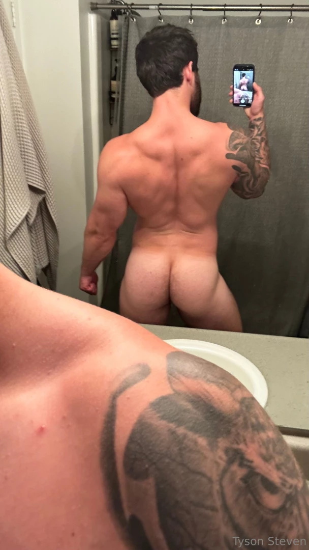 Almost gained 30lb since i started bulking and i m loving getting part 3 