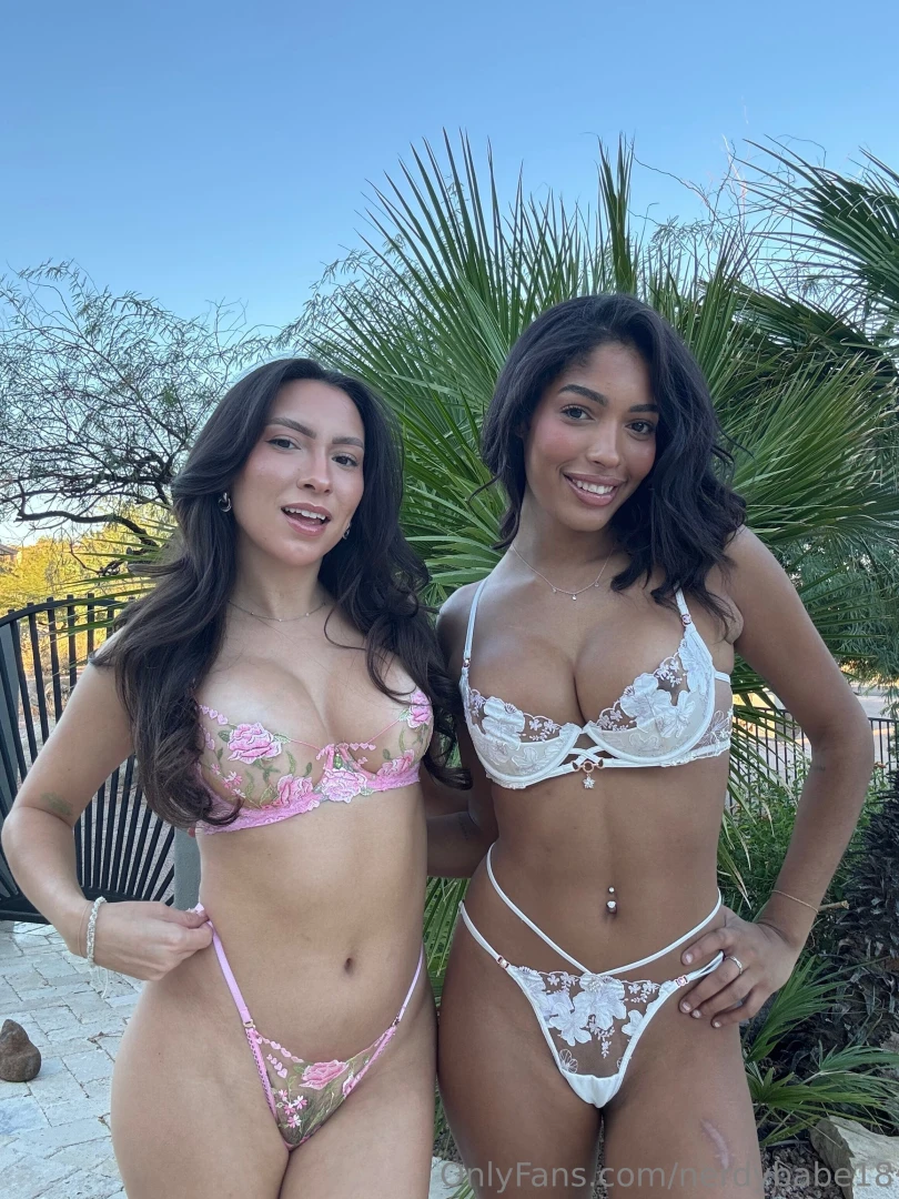 Join my live before i orgasm https onlyfans com nerdybabe18 live 