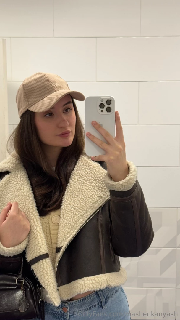 Hey there i m polina polina_p and i love experiencing life in all its part 137 