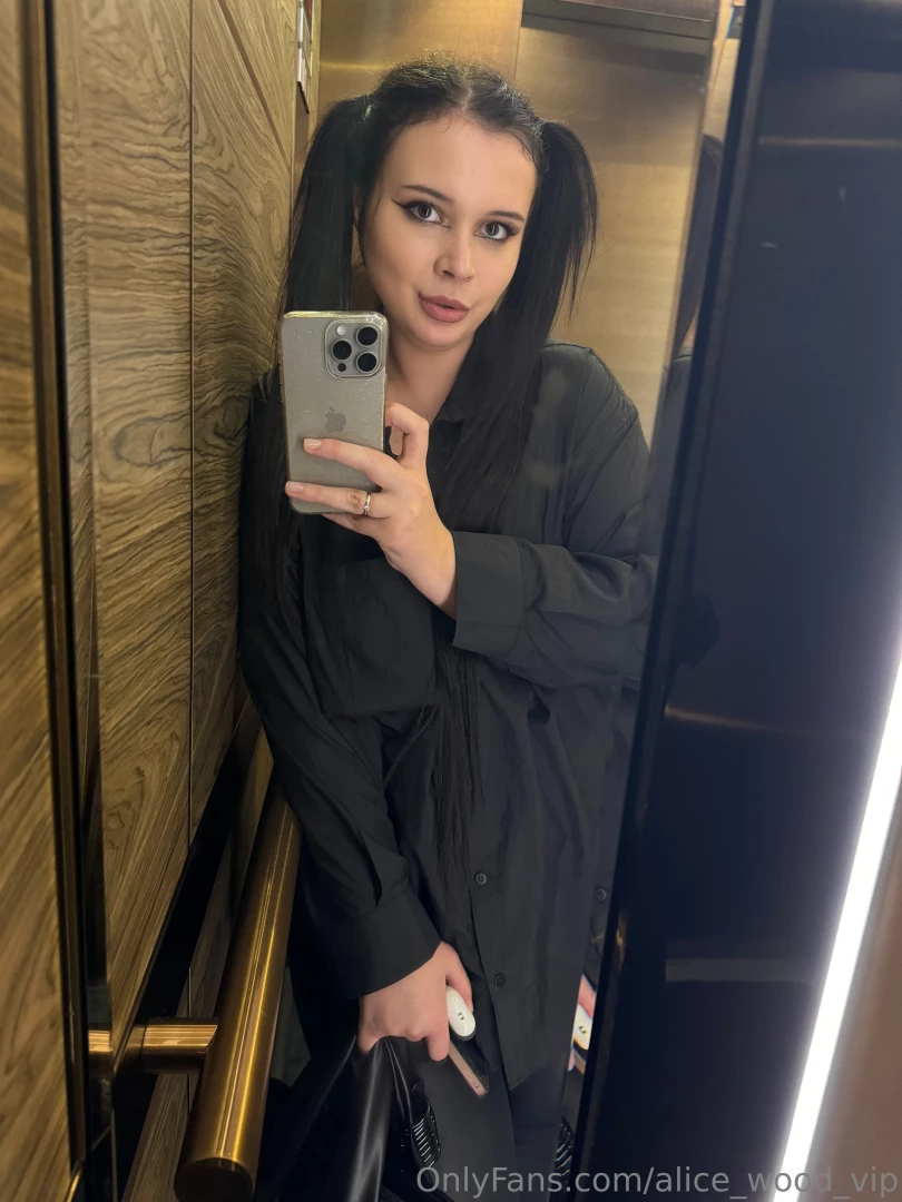 Just a picture in the mirror i want to see active before something big 