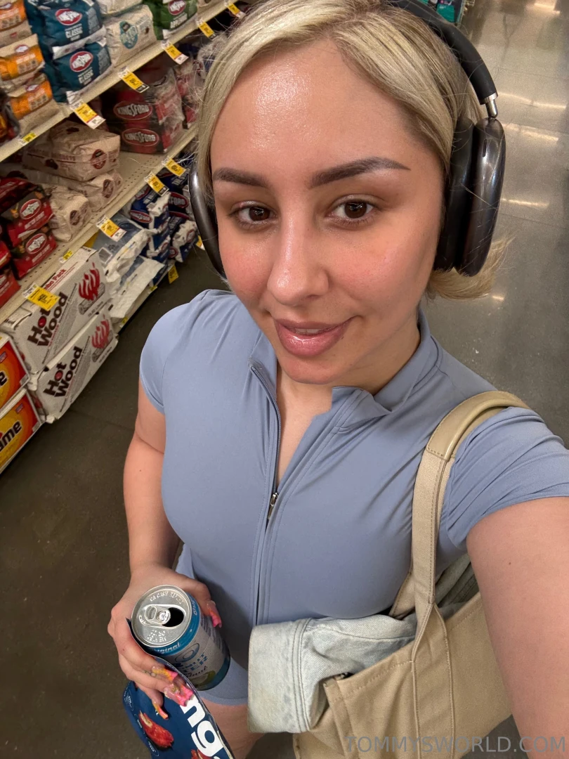 Getting some well deserved snacks post gym 