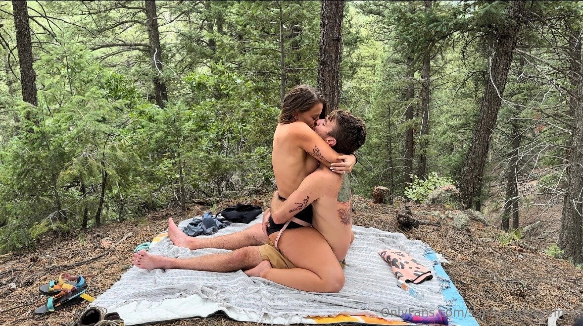 More outdoor moments like this on our paid page where you ll get 150 