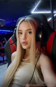 Magic_princess imagine me turning to face you and kissing you just part 5