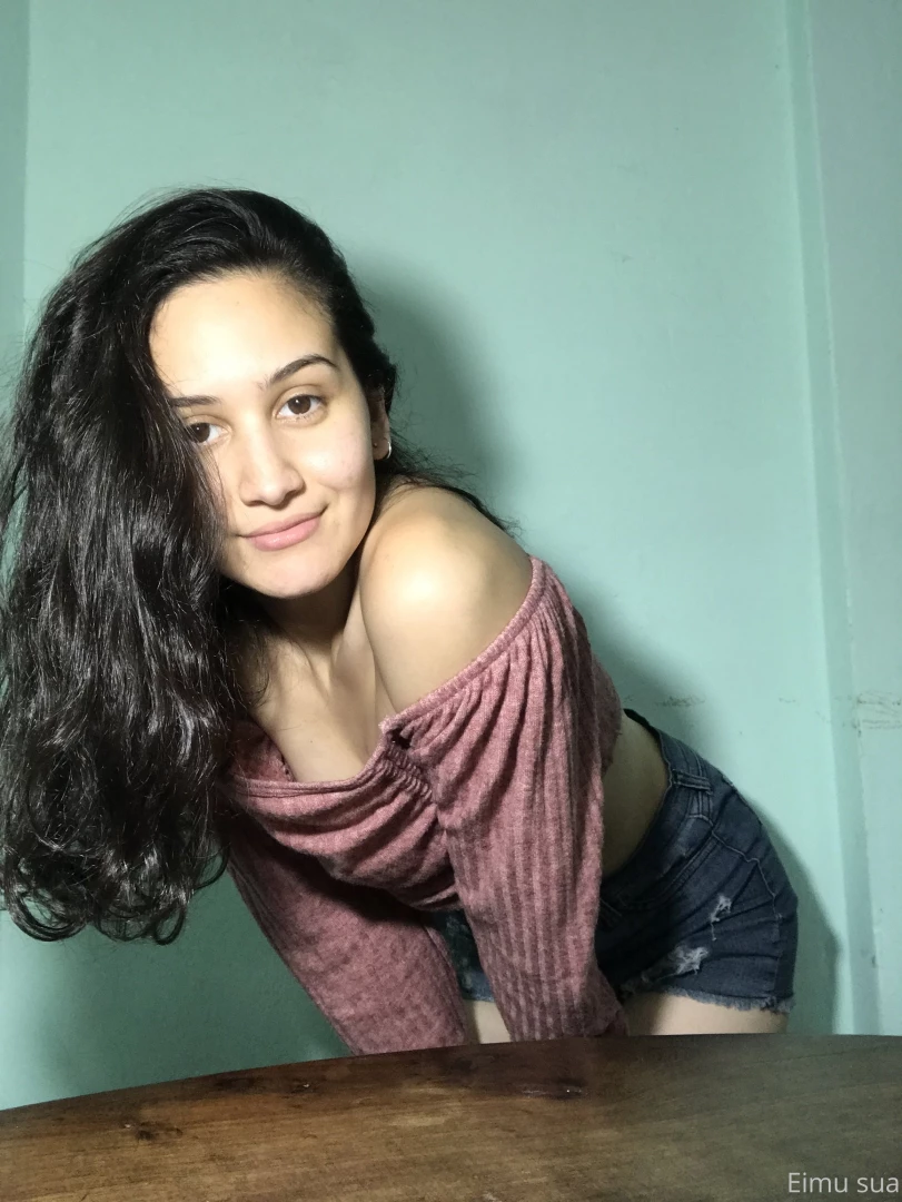 Good morning babes am i too cute for you 