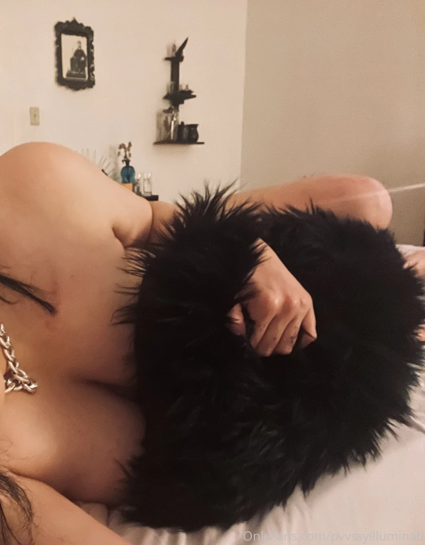 Wishing this pillow was you part 1 