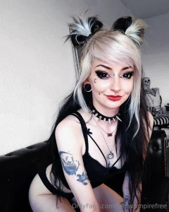 I got a new hair color do you think its cute hehe