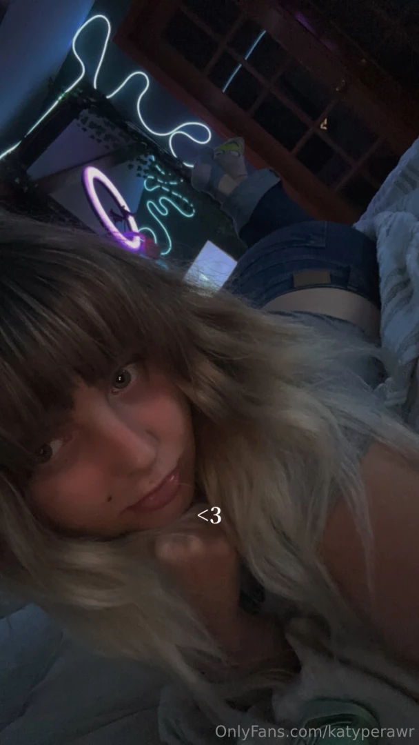 Hope everyone s having a goodnight lt 3 xoxo 