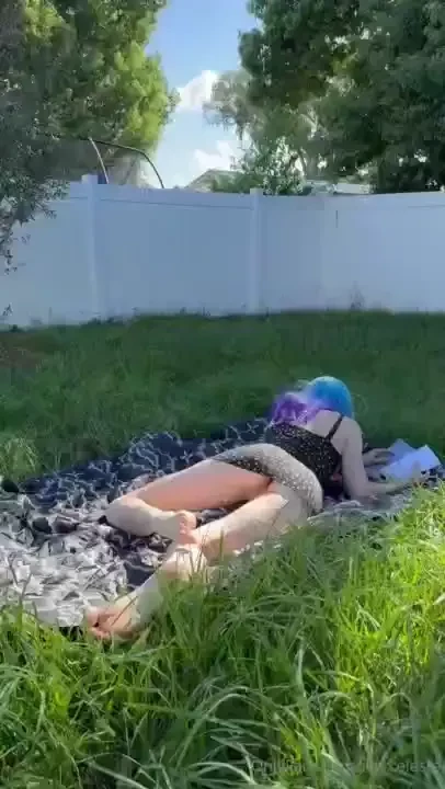 Reading a spicy book and masturbating to it 