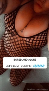 Cum play with me baby i m so horny slide into my dms