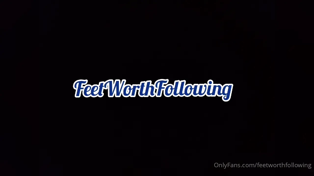 My tight wet pussy being stretched by willie wonka - my big black 