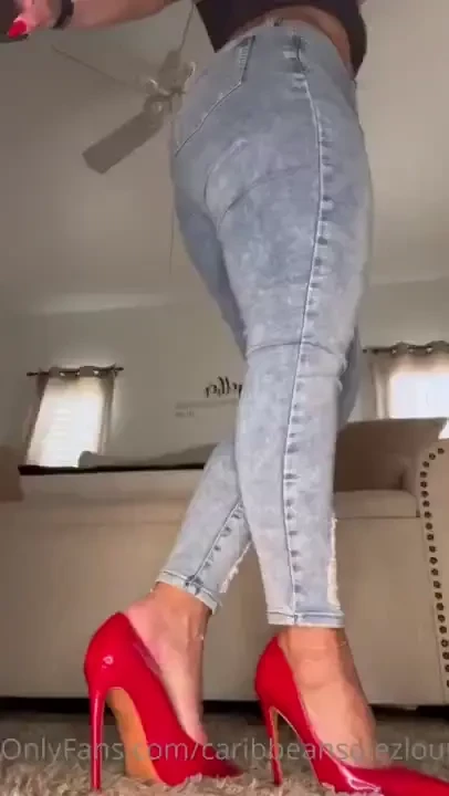 Custom videos customs vids amp pics are always available dm me for 