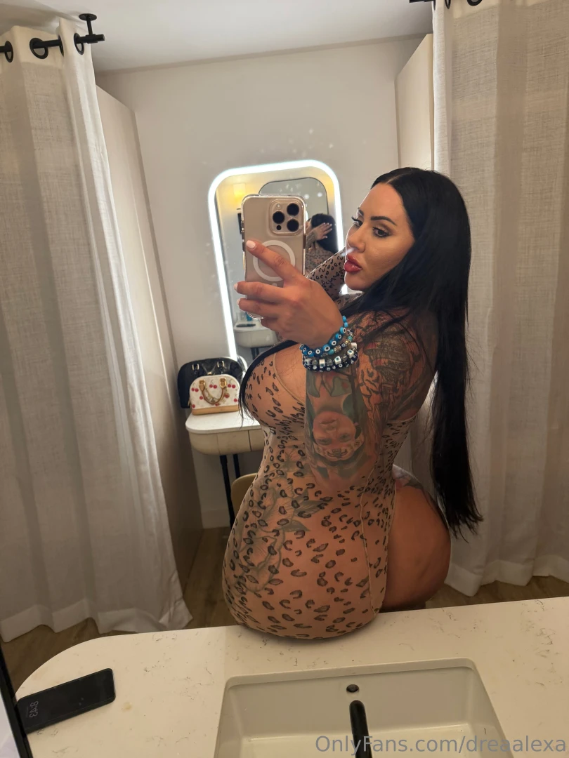 The back view of the leopard lingerie 