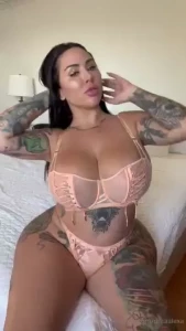 Good morning incoming new sextape is on the way
