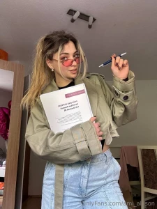 Who do you think i look more like in this image