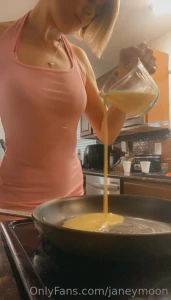 Hope you like eggs for breakfast babe