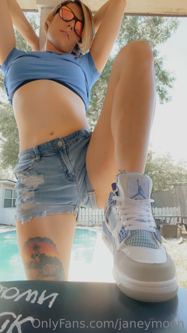 The pics i got before my phone died wanna see me get more pics with part 11 