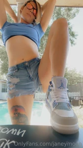 The pics i got before my phone died wanna see me get more pics with part 11