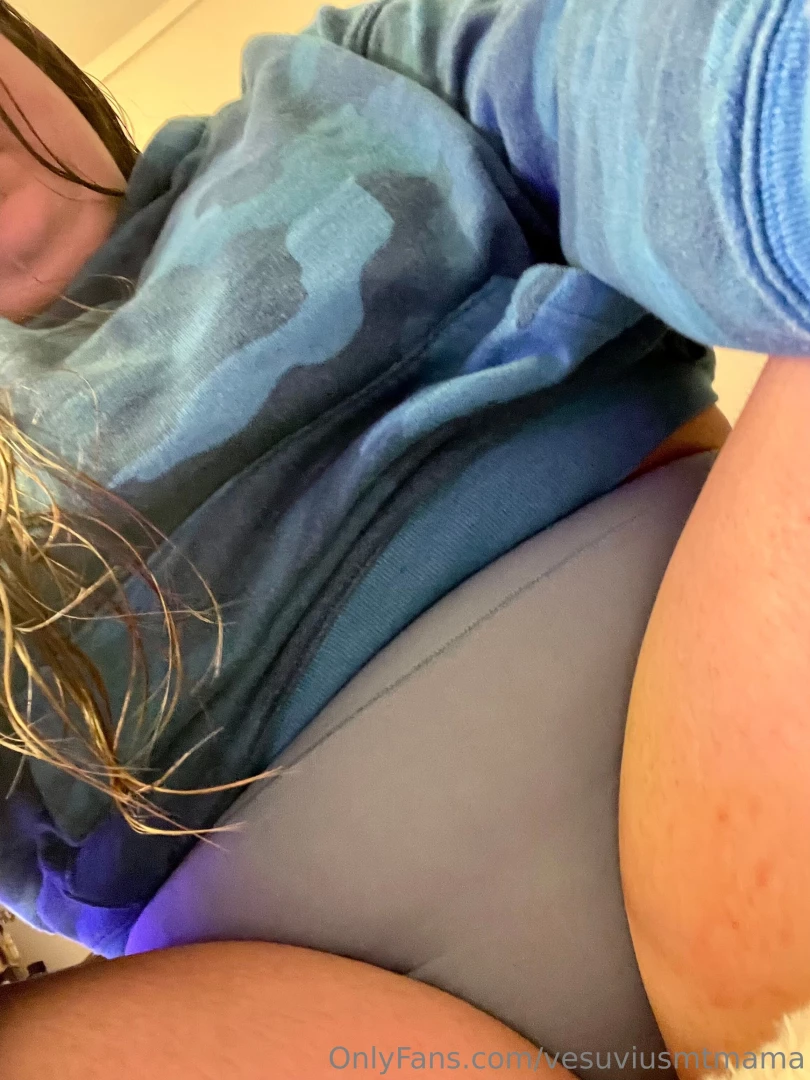 She s a 10 but she loves her granny panties 