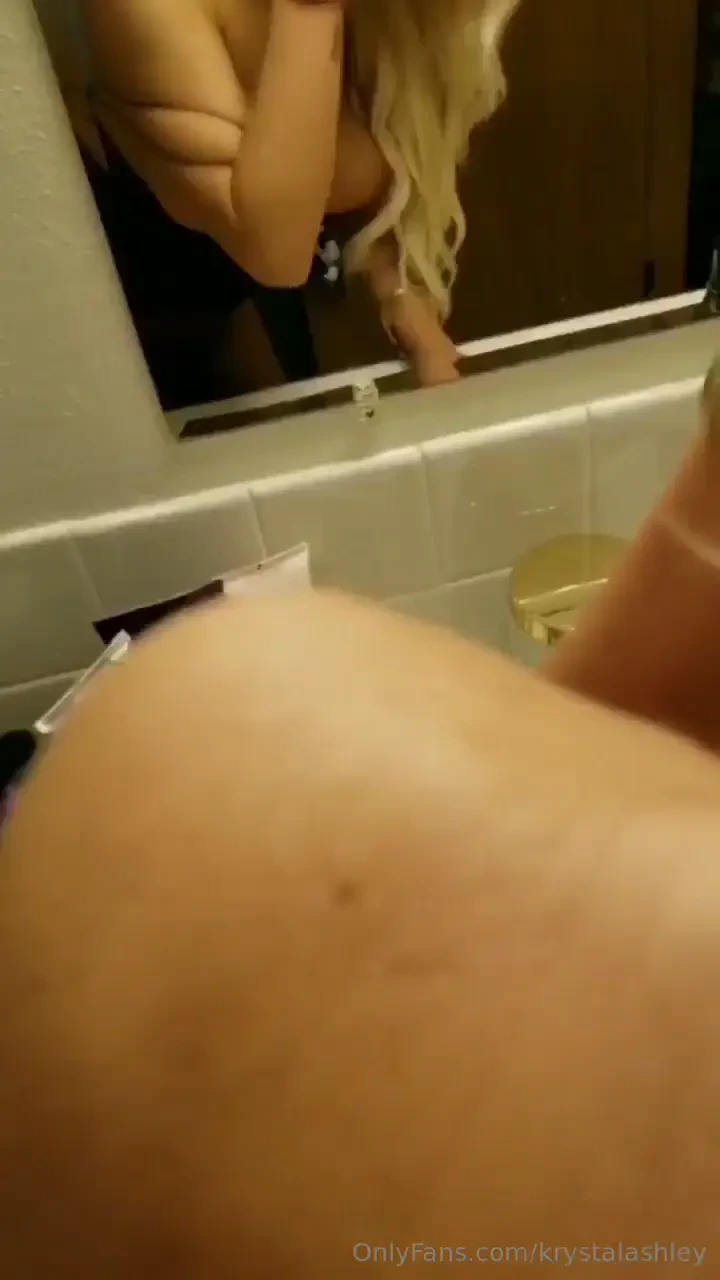 My full house party bathroom fuck amp facial vid i was at a house 