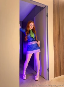 How do you like this daphne think i can uncover all the secrets or is part 3