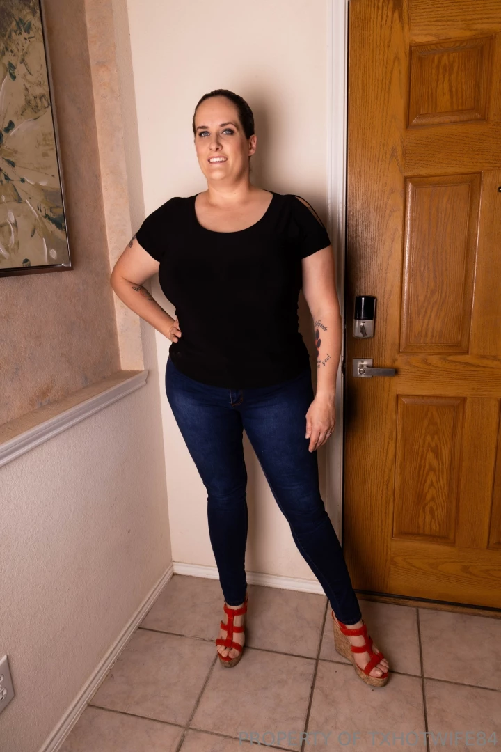 Early bird gets the creampie 