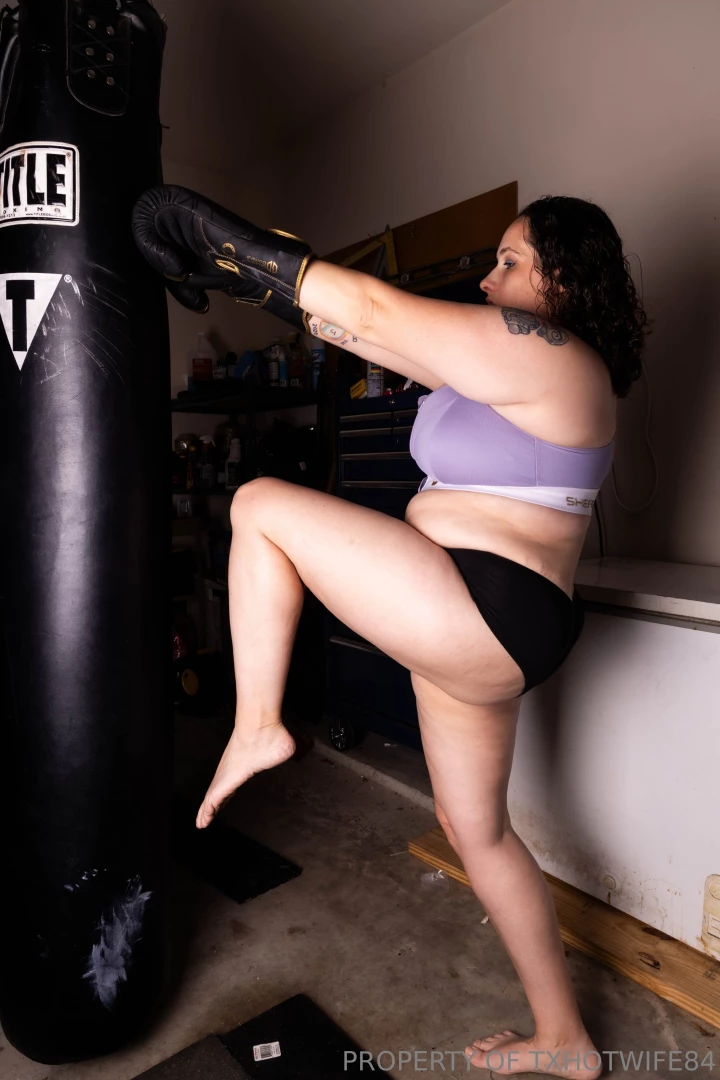 Sweaty and sexy just the way you like it 