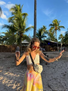 2025 the way i like it dancing on the beach