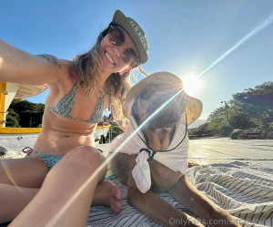 Beachy girl