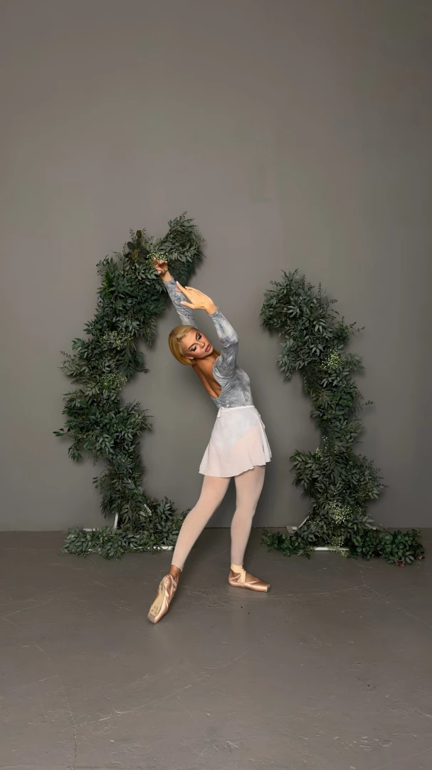 Diving into the world of ballet stretching and pleasure hello my 
