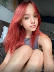 Cute kitty yourtinared loves cocks of all sizes when she gets horny part 1
