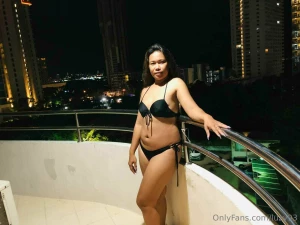 Bikini babe part 8