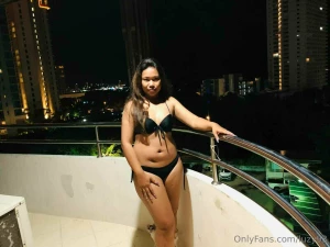 Bikini babe part 6