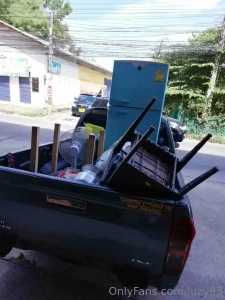 Hello sweethearts i am moving to a new place new room need some new