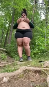If we fucked right here no one would be able to hear me scream and