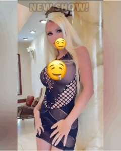 Fan favorite bundle this guy s wife flew out of town for work amp he