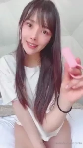 The vibration of my new sex toy is so intense that you can hear the