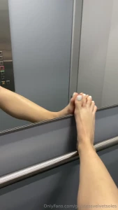 Clean feet in the elevator