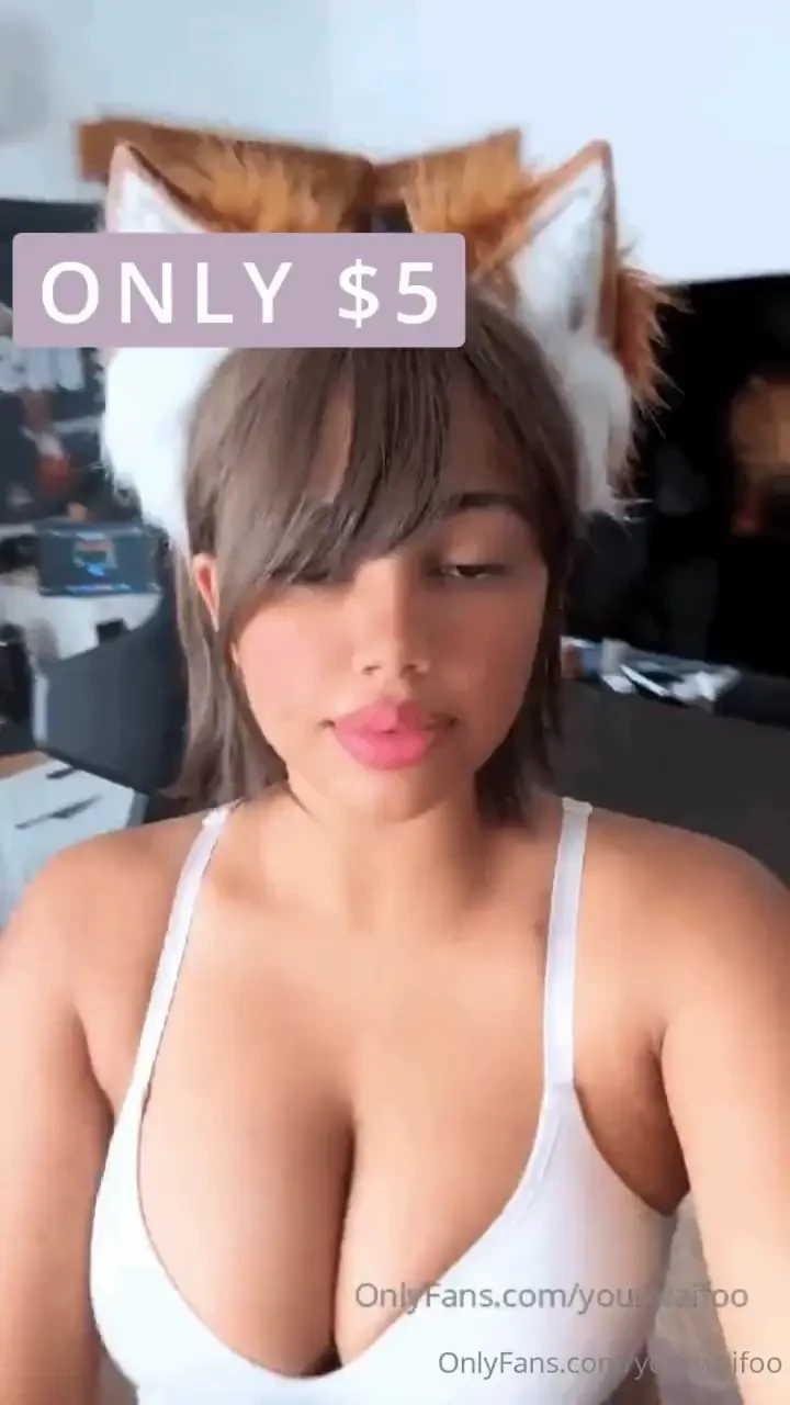 Keep it hard be the first one to tip 15 to get a topless cockrate 