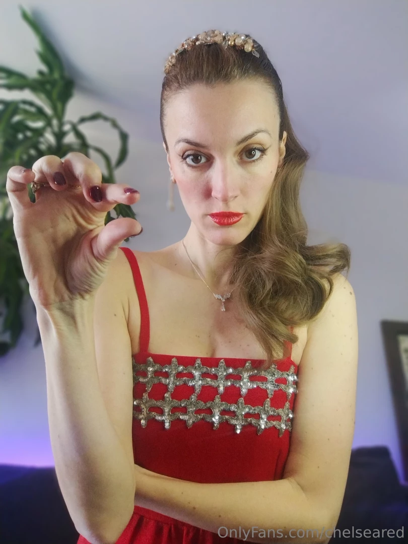 Go ahead show it to your queen 