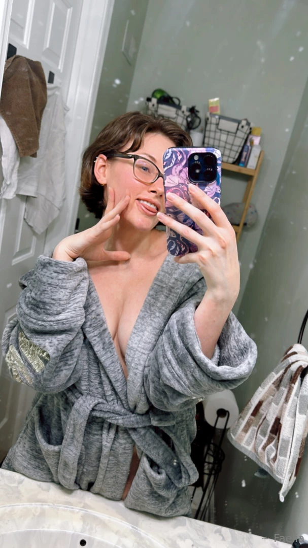 Oops i m definitely a little late with this lmao but happy new year part 1 