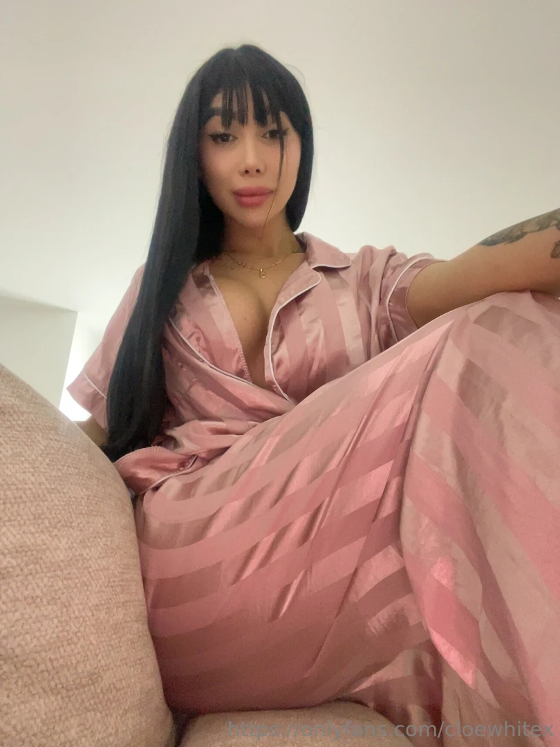 One photo isn t enough but one touch might be too much 