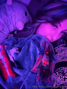 Good morning babe bundle up because it s looking chilly out there snow